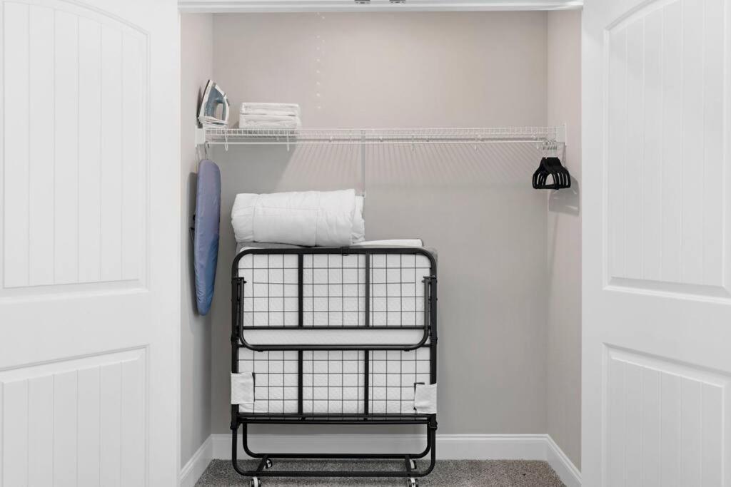 Make Lemonade In Luxury W King Bed And Free Parking Plus 40 Minutes To Nashville Clarksville Eksteriør bilde